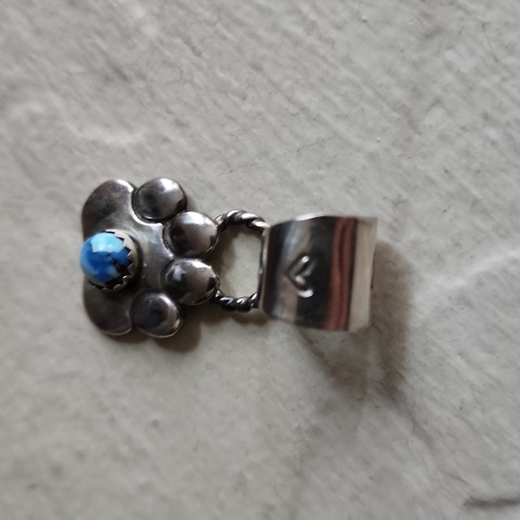 Adorable NWOT Golden Hills Turquoise Dog Paw Pendant πβ₯οΈ πΎ - Picture 5 of 10